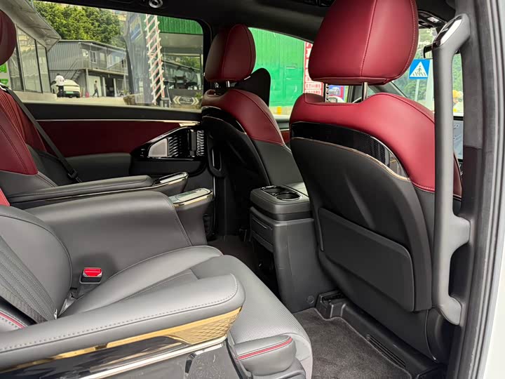 Фото 18 - GAC Trumpchi M8