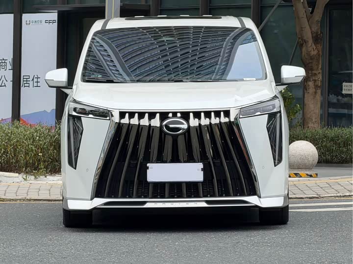 Фото 7 - GAC Trumpchi M8