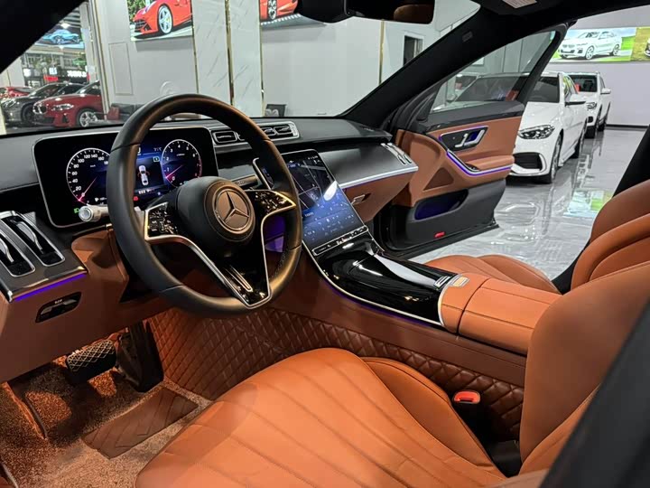 Фото 5 - Mercedes-Benz S-Class