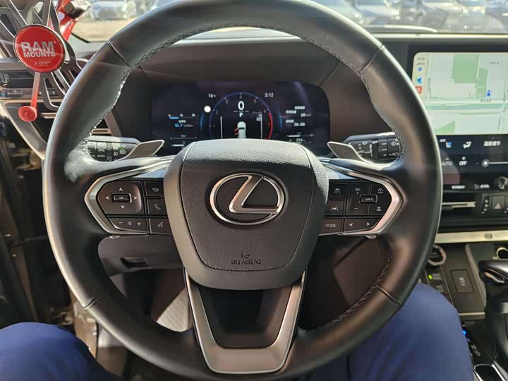 Фото 15 - Lexus GX