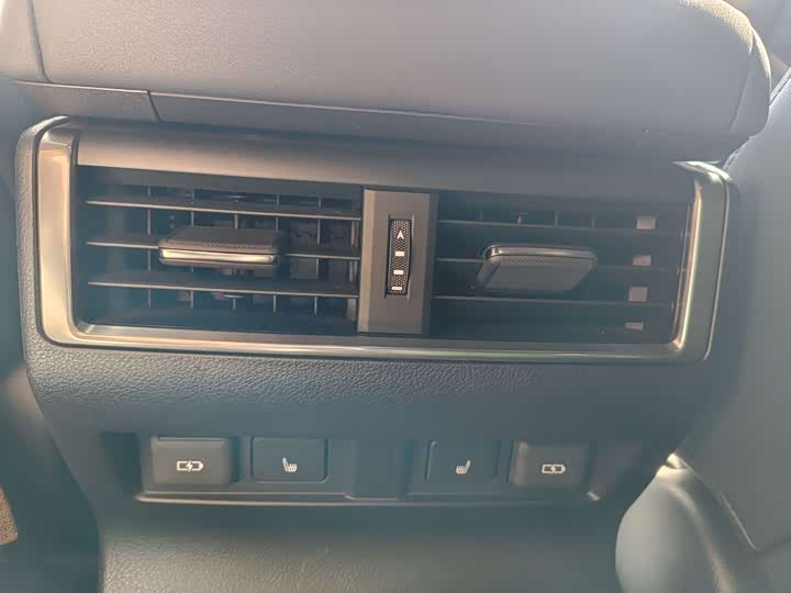 Фото 20 - Lexus GX