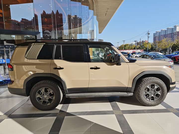 Фото 8 - Lexus GX