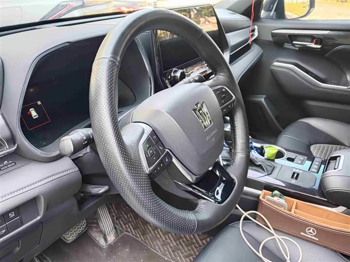 Фото 2 - Toyota Crown Kluger