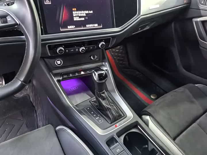 Фото 11 - Audi Q3