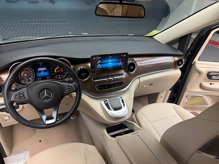 Фото 4 - Mercedes-Benz V-Class