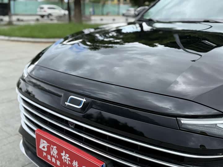 Фото 10 - Bestune B70