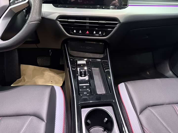 Фото 16 - Volkswagen Lamando L