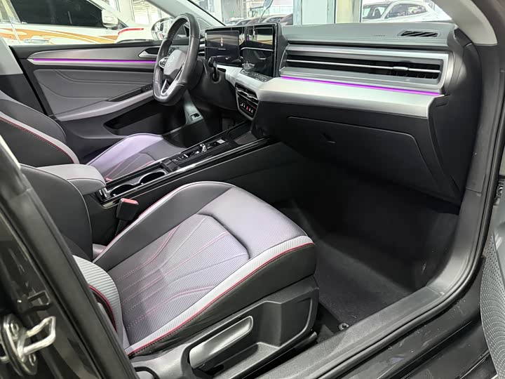 Фото 8 - Volkswagen Lamando L