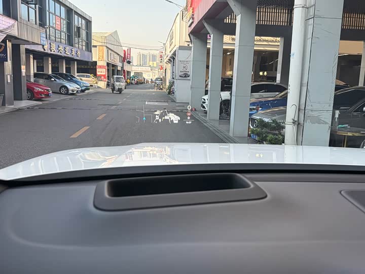 Фото 16 - LiXiang L7