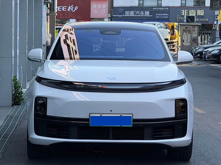 Фото 2 - LiXiang L7