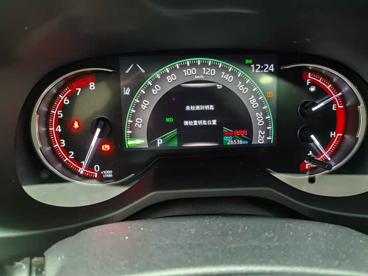 Фото 14 - Toyota RAV4