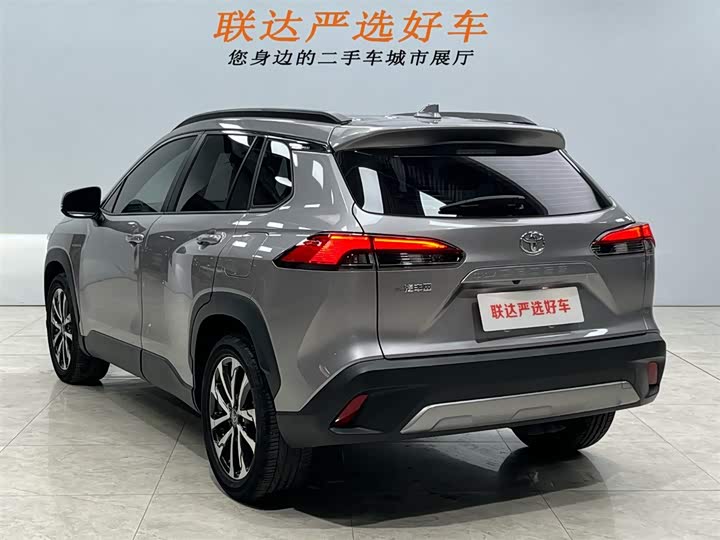 Фото 24 - Toyota Corolla Cross