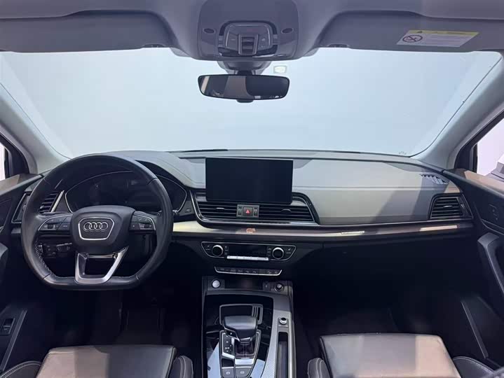 Фото 7 - Audi Q5L