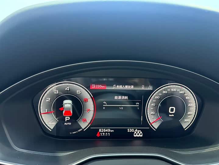 Фото 9 - Audi Q5L