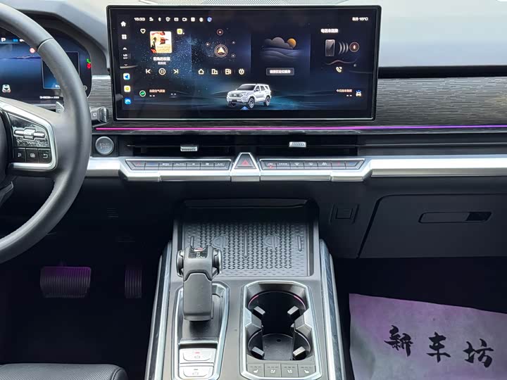 Фото 16 - Tank 400 Hybrid