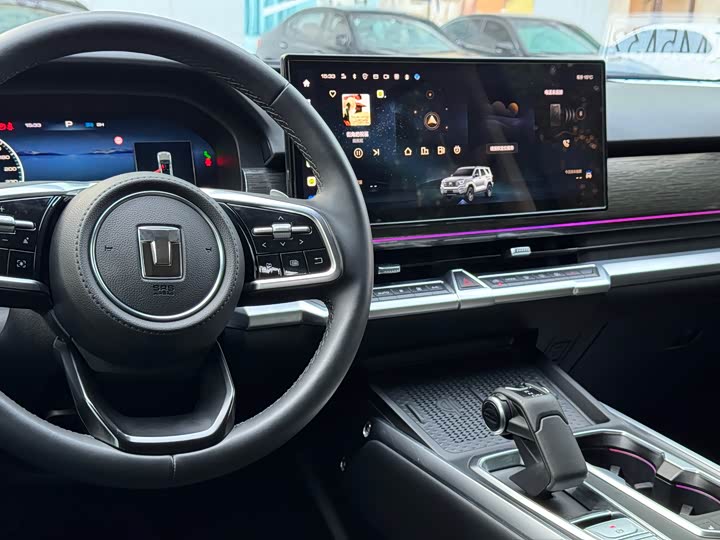 Фото 18 - Tank 400 Hybrid