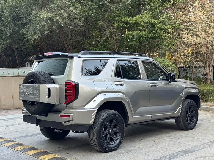 Фото 24 - Tank 400 Hybrid