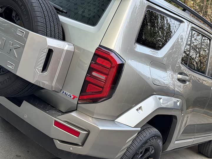 Фото 25 - Tank 400 Hybrid