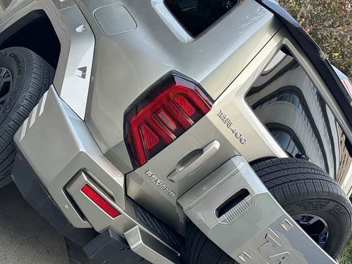 Фото 27 - Tank 400 Hybrid