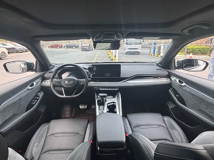 Фото 9 - Geely Preface