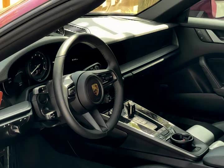 Фото 8 - Porsche 911