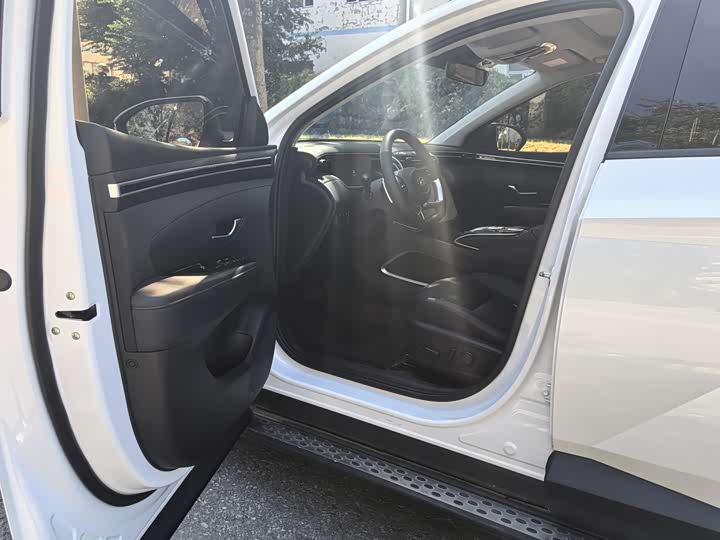 Фото 7 - Hyundai Tucson L