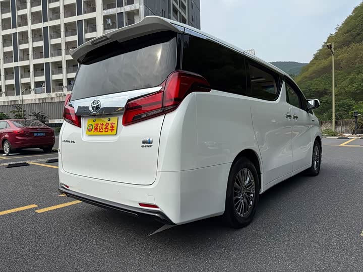 Фото 20 - Toyota Alphard