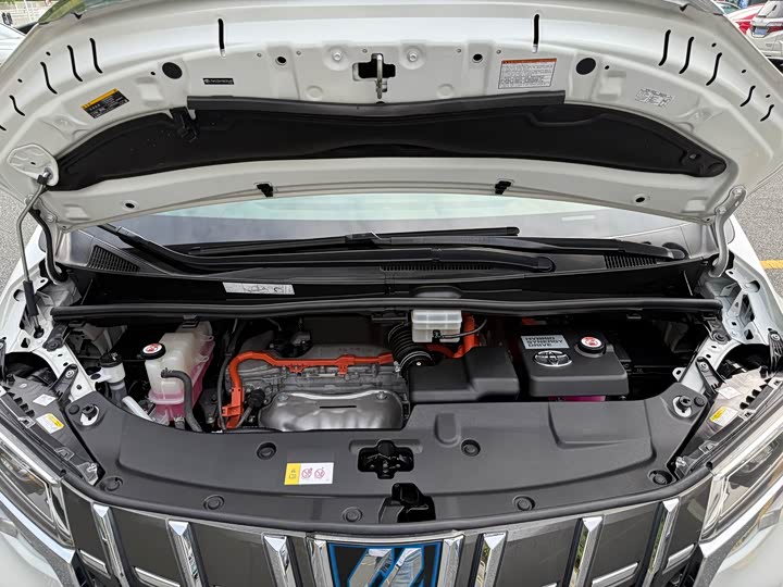 Фото 23 - Toyota Alphard