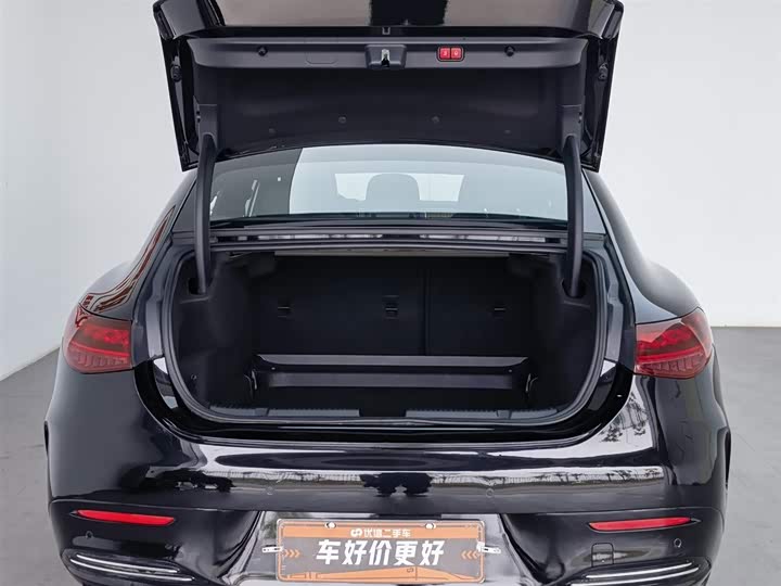 Фото 16 - Mercedes-Benz EQE