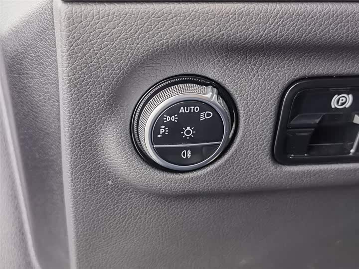 Фото 21 - Mercedes-Benz EQE