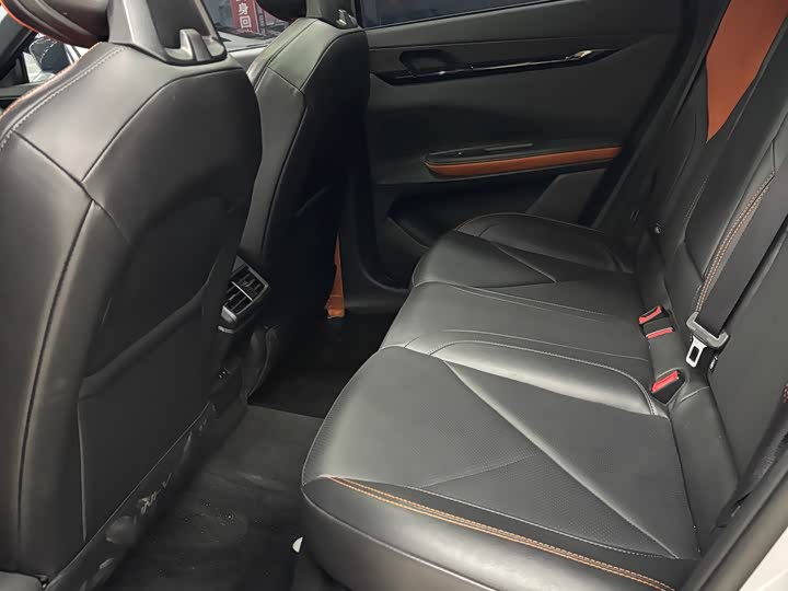 Фото 17 - Changan UNI-V