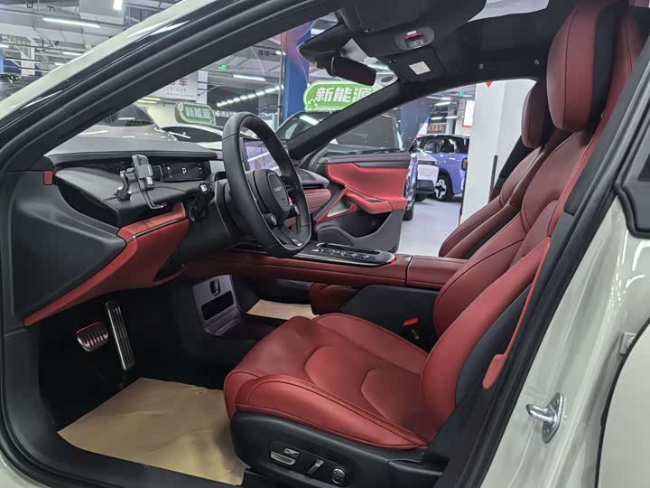 Фото 8 - Xiaomi SU7