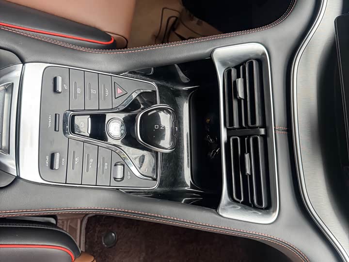 Фото 12 - BYD Song Plus