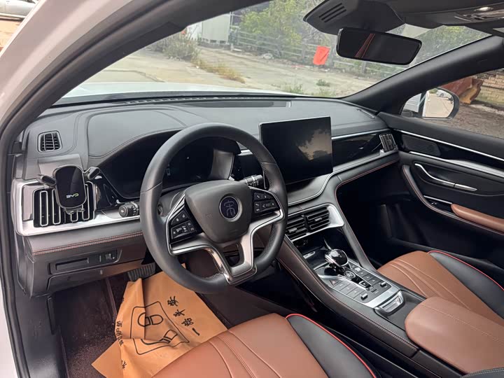 Фото 5 - BYD Song Plus