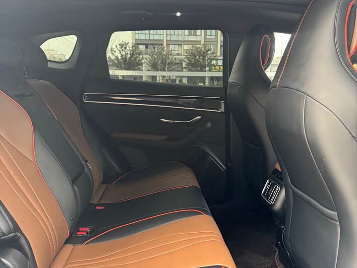 Фото 8 - BYD Song Plus