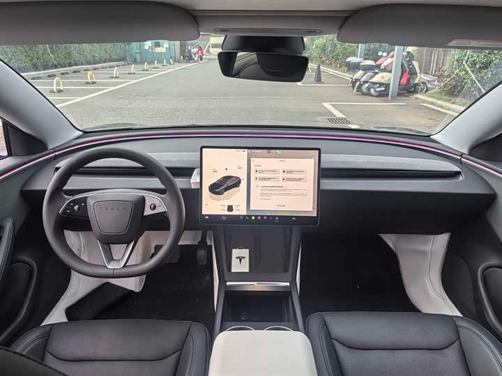 Фото 5 - Tesla Model 3