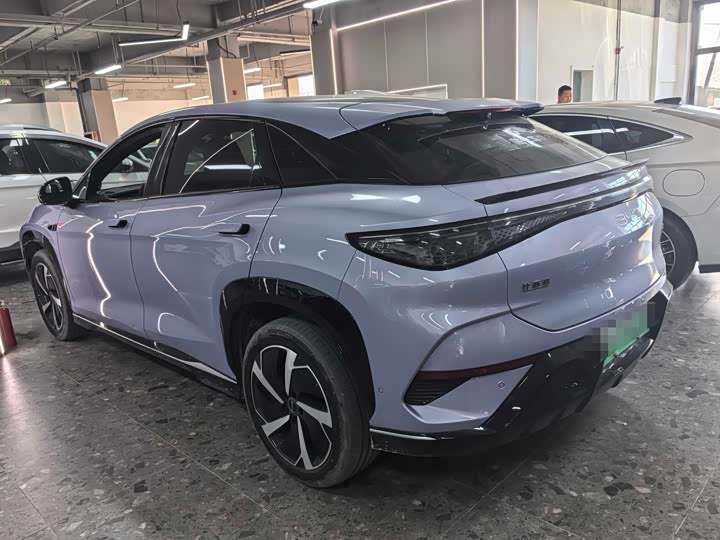 Фото 10 - BYD Sea Lion 07 EV