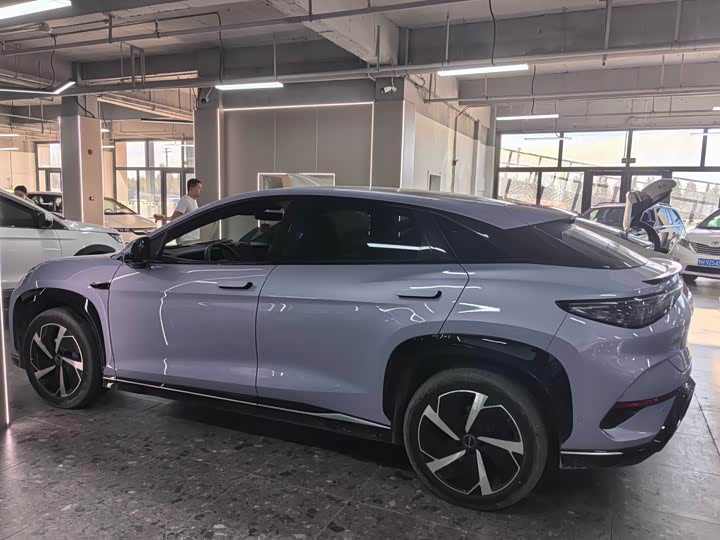 Фото 9 - BYD Sea Lion 07 EV