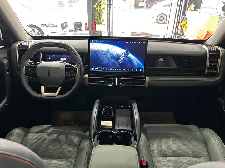 Фото 11 - Chery iCar 03