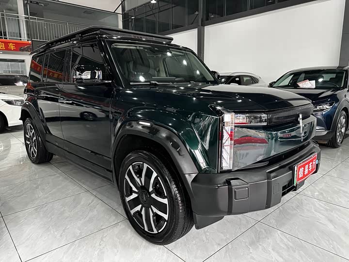 Фото 2 - Chery iCar 03