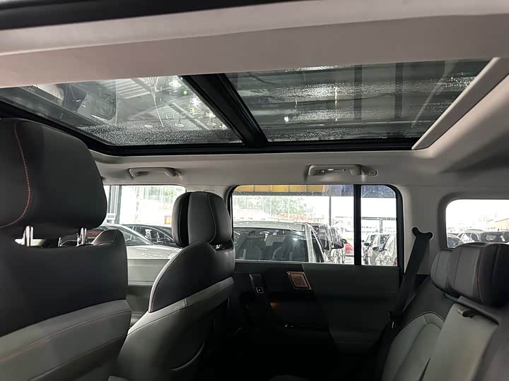 Фото 6 - Chery iCar 03