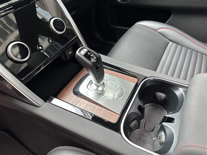 Фото 27 - Land Rover Discovery Sport