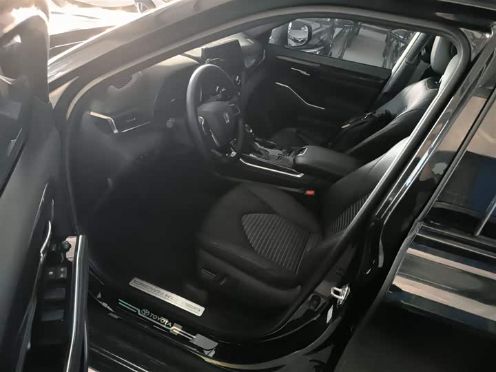 Фото 16 - Toyota Crown Kluger