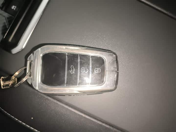 Фото 9 - Toyota Crown Kluger