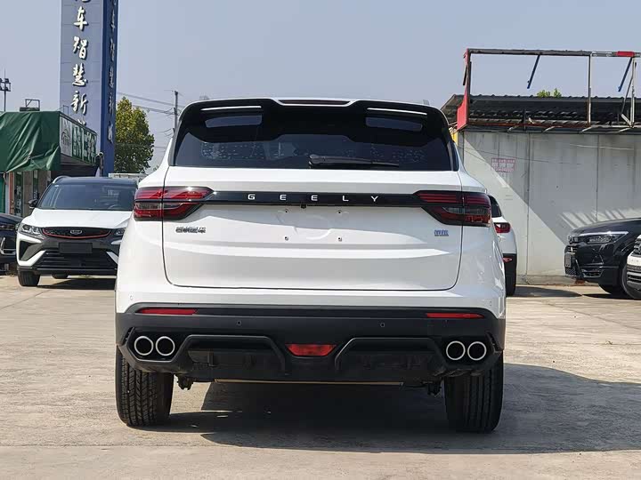 Фото 8 - Geely Coolray