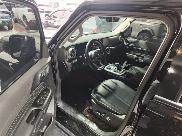 Фото 16 - Tank 300