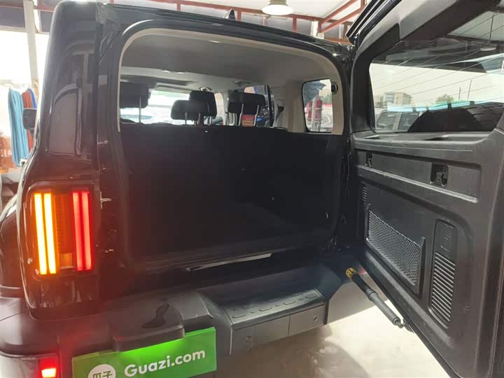 Фото 19 - Tank 300