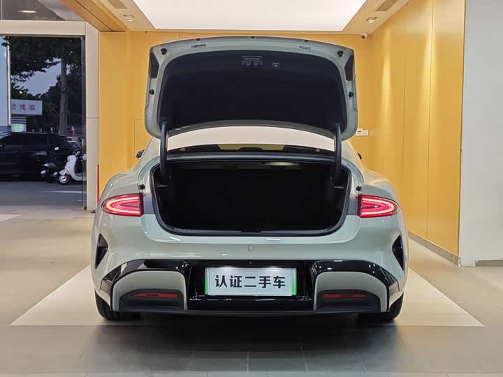 Фото 31 - Xiaomi SU7