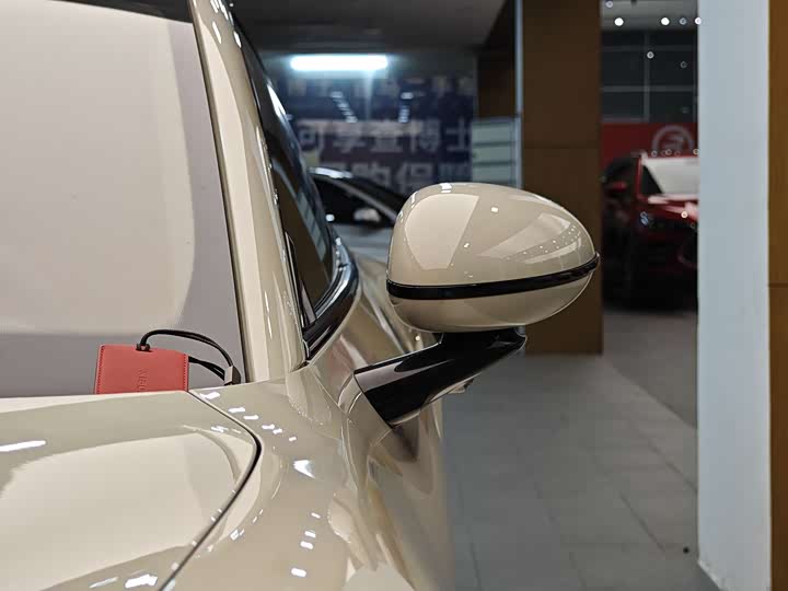 Фото 6 - Xiaomi SU7