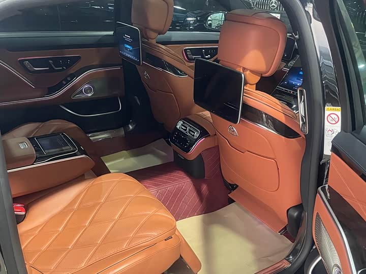Фото 8 - Mercedes-Benz Maybach S-Class